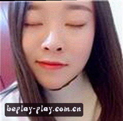 李薇